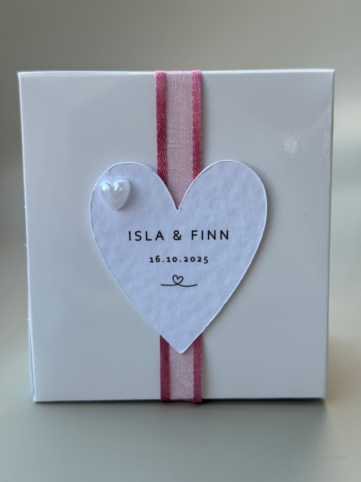 Maisie favour box - Filia Tres Chocolates