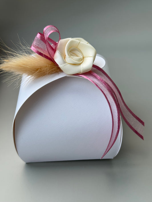 Niamh favour box - Filia Tres Chocolates