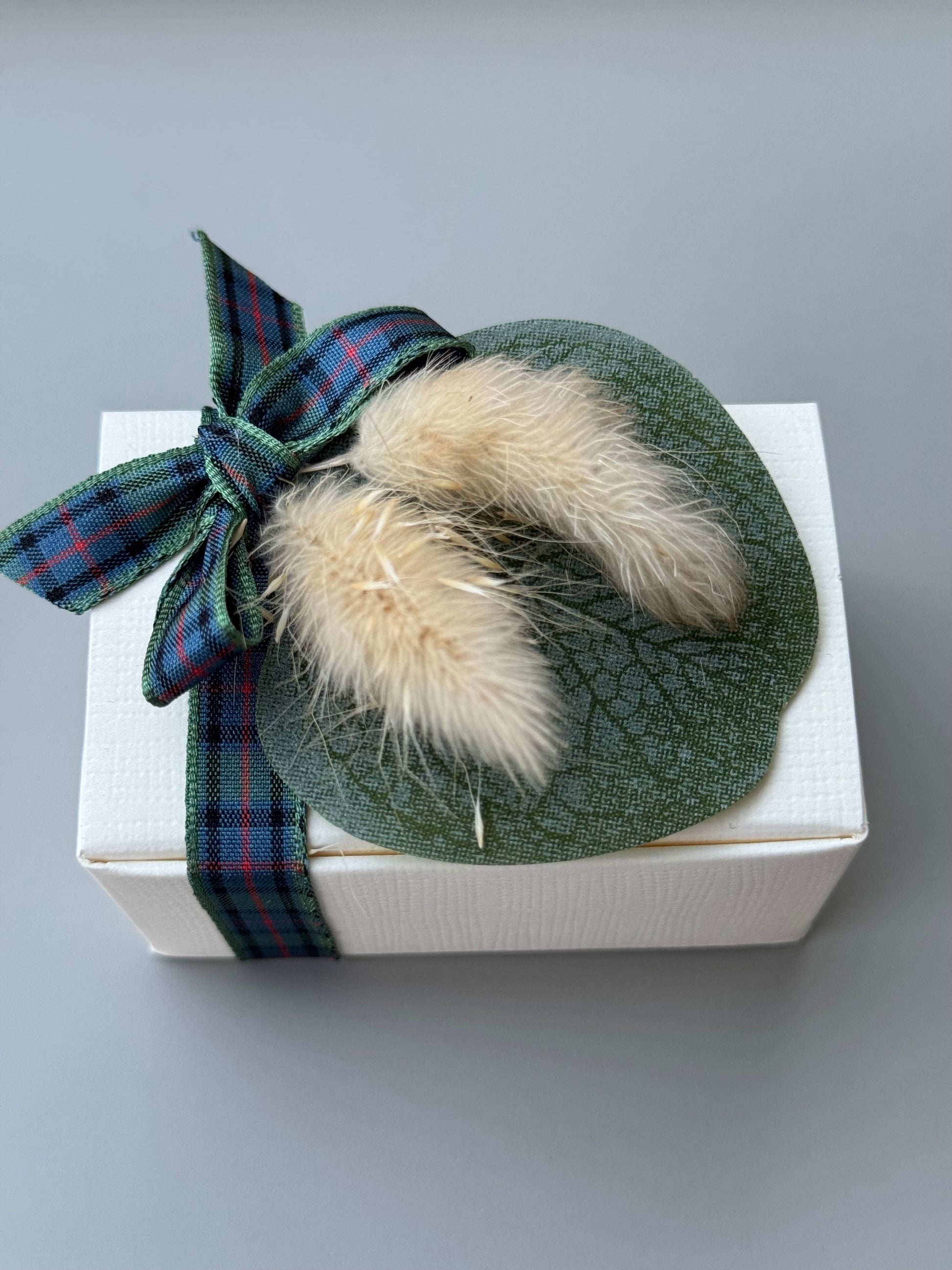 Ainsley favour box - Filia Tres Chocolates